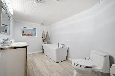 FOR SALE: Spacious Bungalow in Lake Community - Photo 10