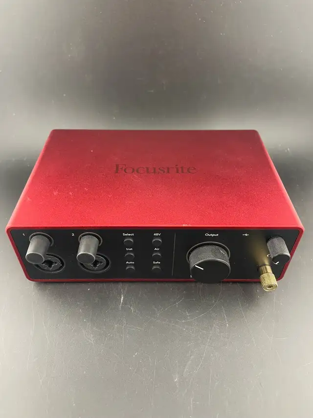 FOCUSRITE Scarlet 4i4 4th Gen