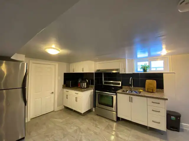 Room for Rent - Photo 3