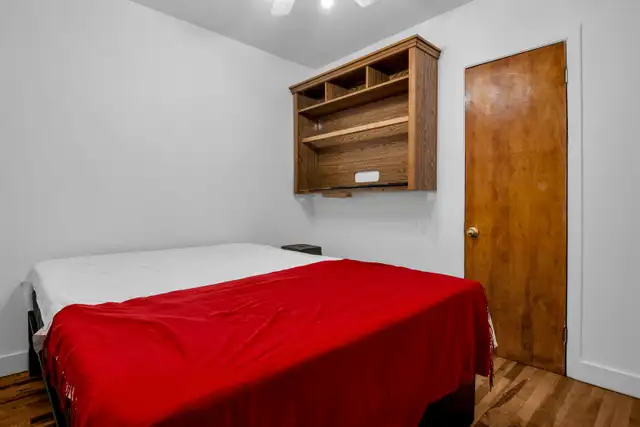 Location!! With new appliances, 2bdr, close to metro, renovated - Photo 6