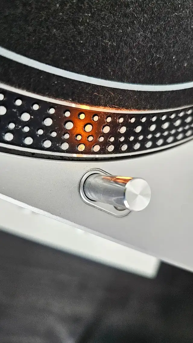 Stanton STR-60 Turntable - Photo 4