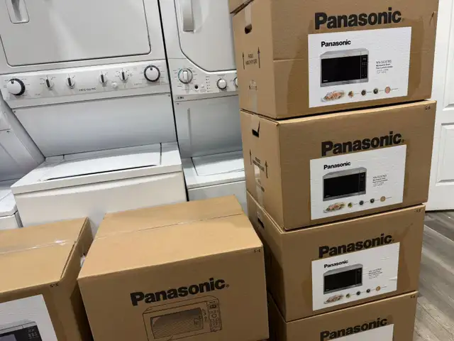 Microwave - Panasonic 1.3 cu ft NN-SC678S - Stainless Steel