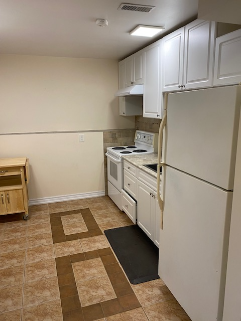 3 bedroom Apartment $1985.00 Inclusive in Muskoka - Photo 3