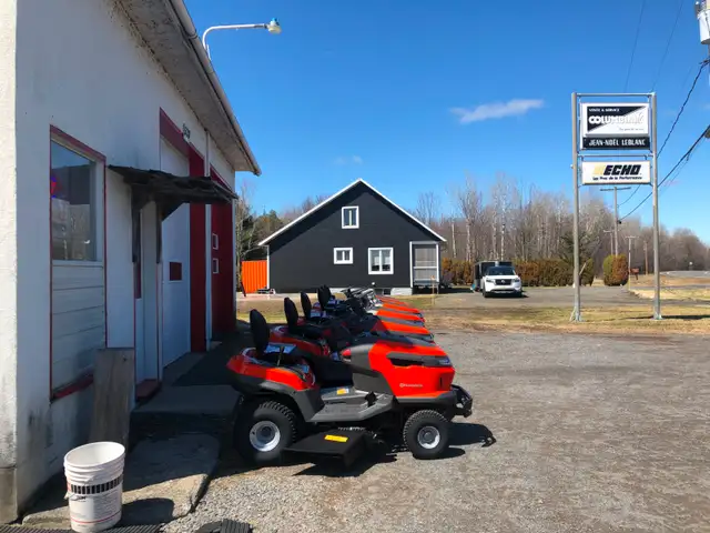 GRANDE VENTE  DE TRACTEUR  HUSQVARNA