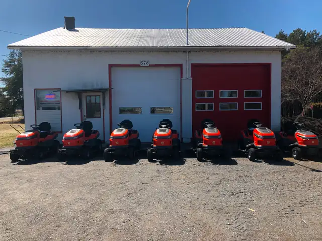 GRANDE VENTE  DE TRACTEUR  HUSQVARNA - Photo 2