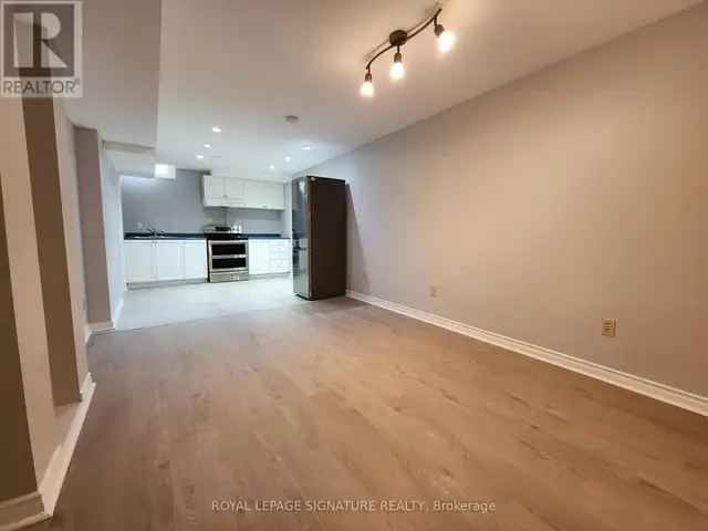 1 Bed 1 Bath House (Vaughan, Thornhill) - Photo 3