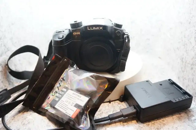 Panasonic GH4 4K Camera body only in Good Condition