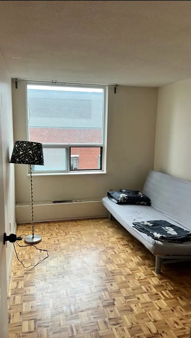 Private room in Hart downtown