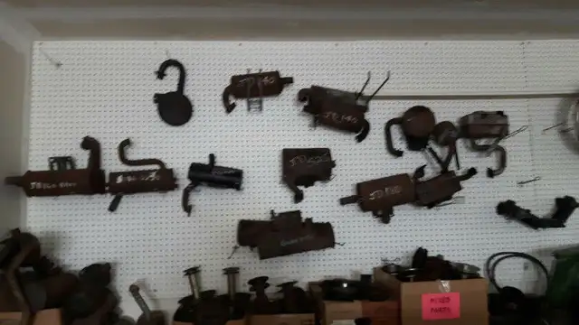 Rebuilding your small engine?  NEW & USED PARTS! - Photo 10