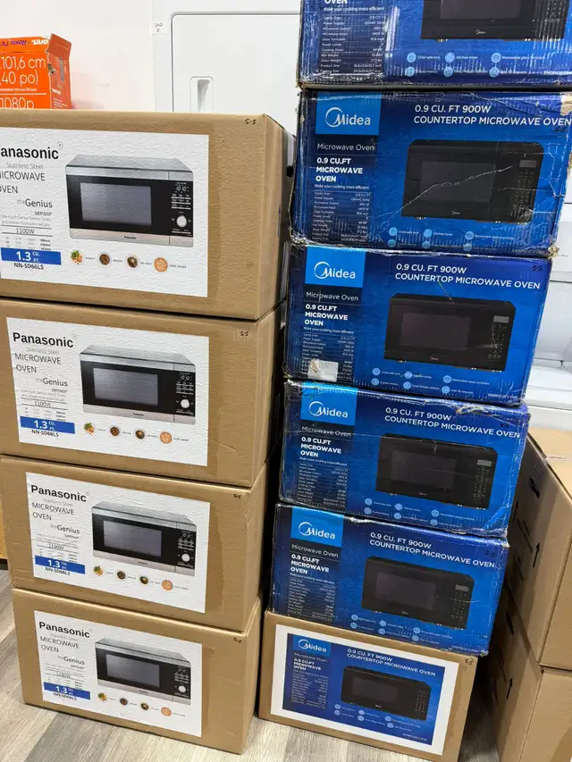 Microwave - Panasonic 1.3 cu ft NN-SD66LS - Stainless Steel.