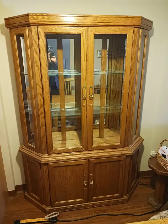 VAISSELLE EN CRISTAL & VAISSELLIER IMPECCABLE FAIT AU CANADA - Photo 2