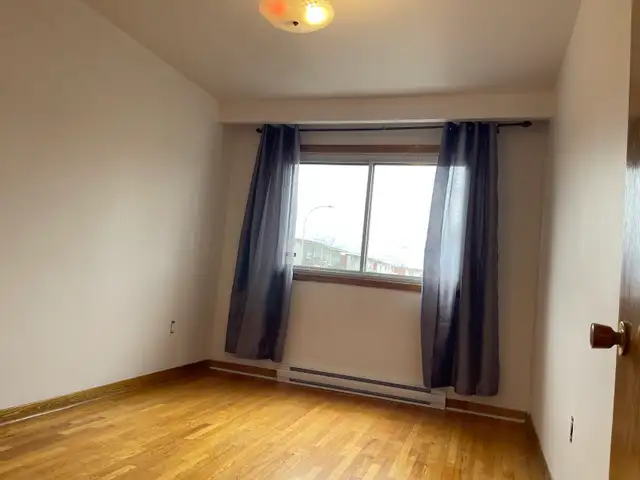 6 1/2 Quadruplex à Louer Saint-Léonard - Photo 5