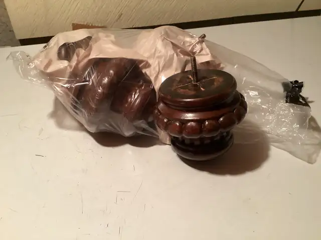 FLEA MARKET ENTREPRENEURS BY APPOINTMENT. 909