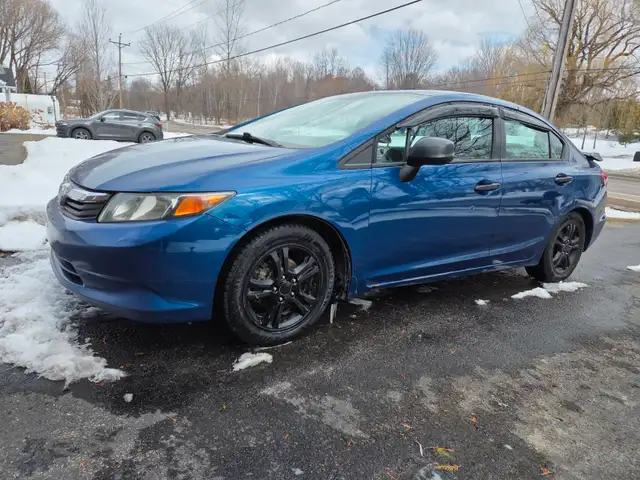Honda Civic 2012 LX manuelle en bonne condition
