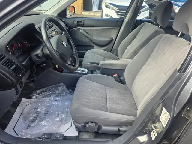 2004 Honda Civic Sdn - Photo 9