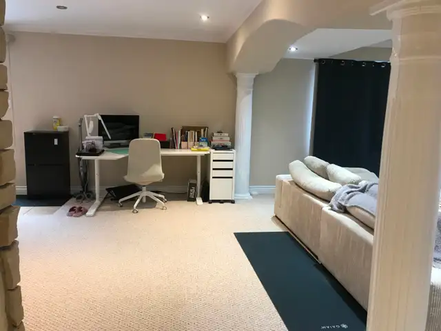 Luxury boutique rental in high-end Unionville at Kennedy/Hwy 7 - Photo 5