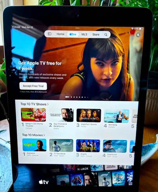 Apple iPad 7th Gen Pristine and CHEAP! - Photo 3