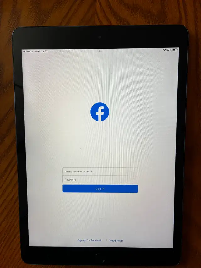 Apple iPad 7th Gen Pristine and CHEAP! - Photo 8