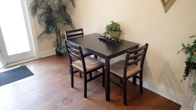 table and chairs