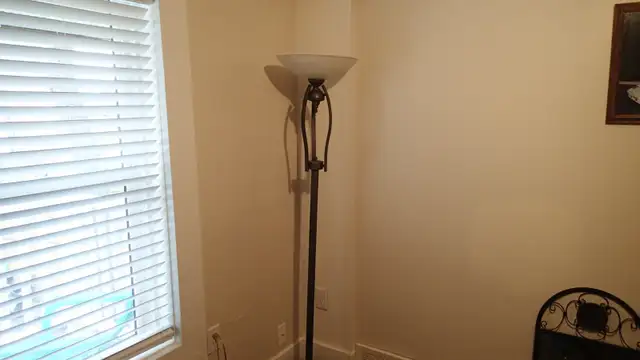 floor lamp