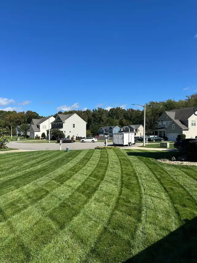 YEAR AROUDN PROPERTY SERVICE - Photo 8