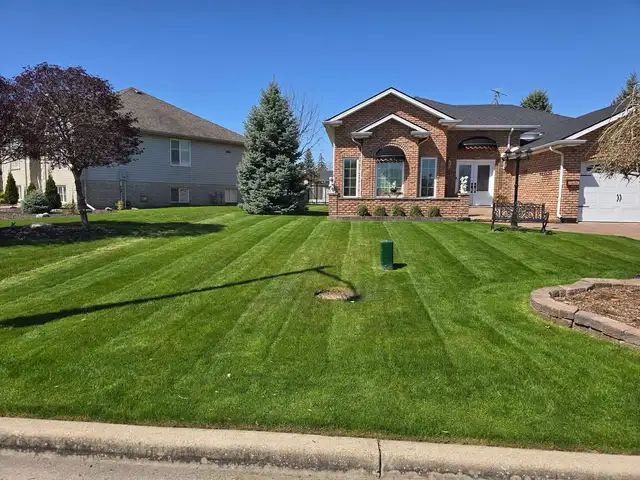 YEAR AROUDN PROPERTY SERVICE - Photo 10