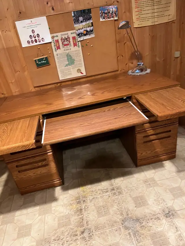 Desk, Corner unit,  Cabinet & free chair - Photo 2