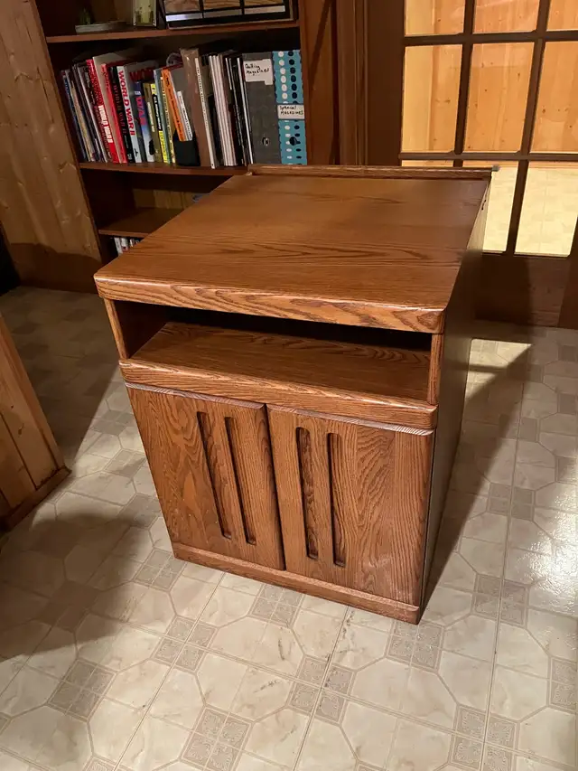 Desk, Corner unit,  Cabinet & free chair - Photo 4