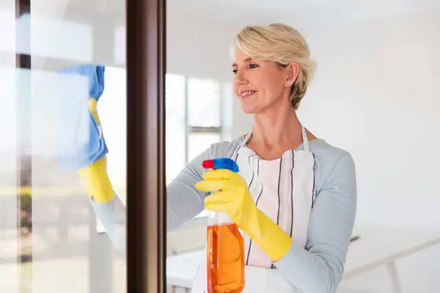 Looking for contractors, handymen, housekeeping associates - Photo 2