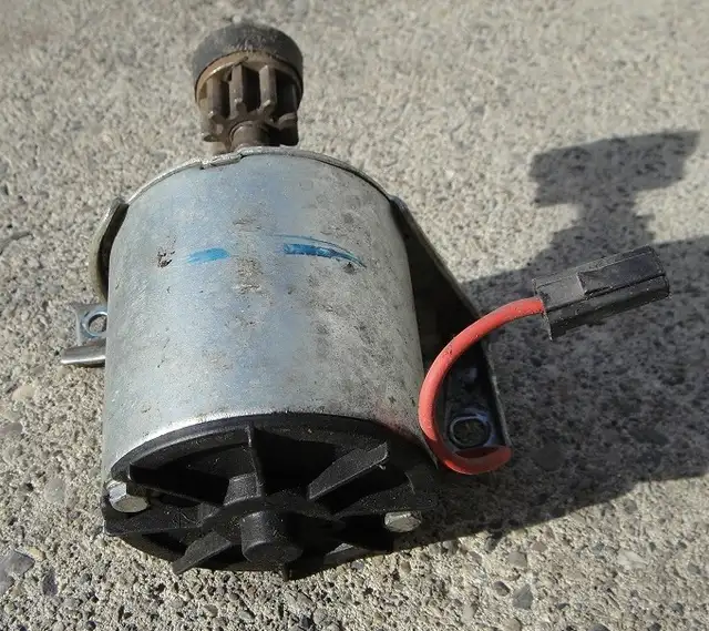 SMALL ENGINE ELECTRIC STARTER - Photo 3