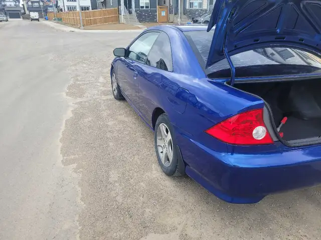 Honda Civic Coupe SI - Photo 2