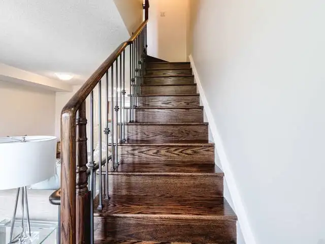 Bright & beautiful 2 bed, 2.5 bath townhouse for rental - Photo 5