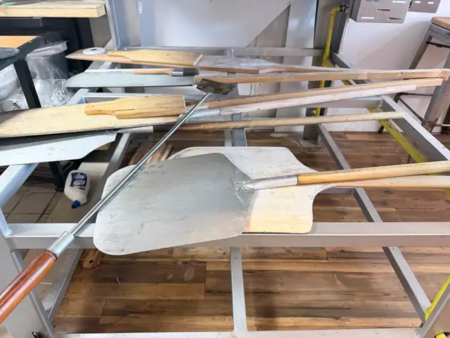 Commercial Pizza Oven – Wood/Gas Style – Restaurant Equipment - Photo 2