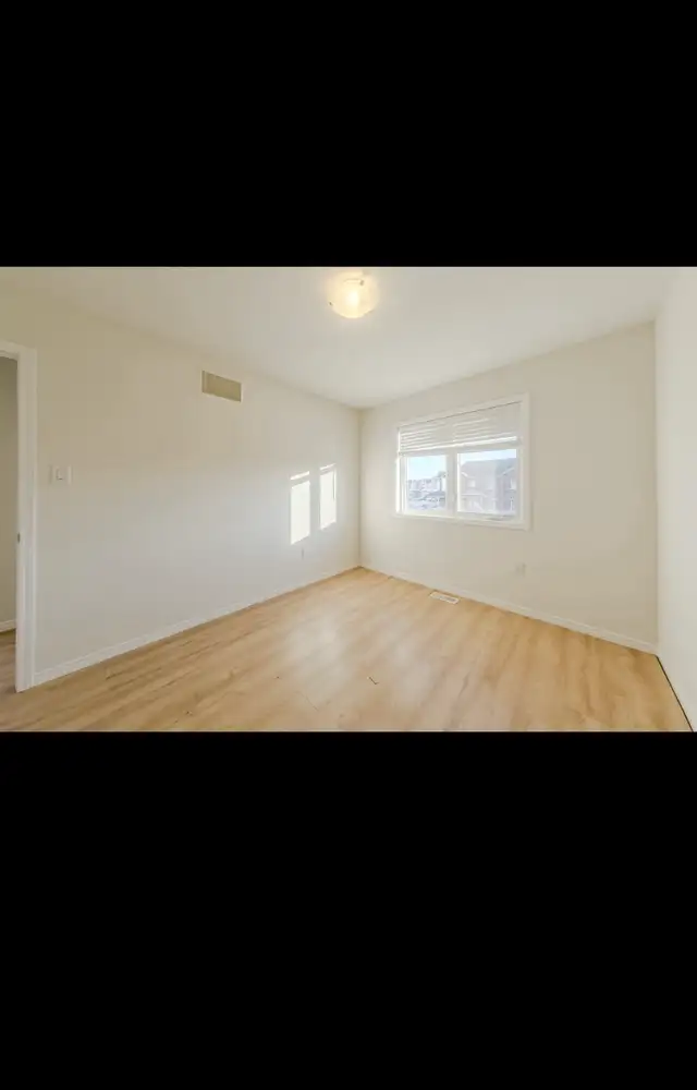 END-UNIT Townhouse for Rent - Photo 10