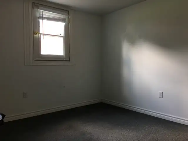 7 Rooms Student rental housing near University of waterloo - Photo 28