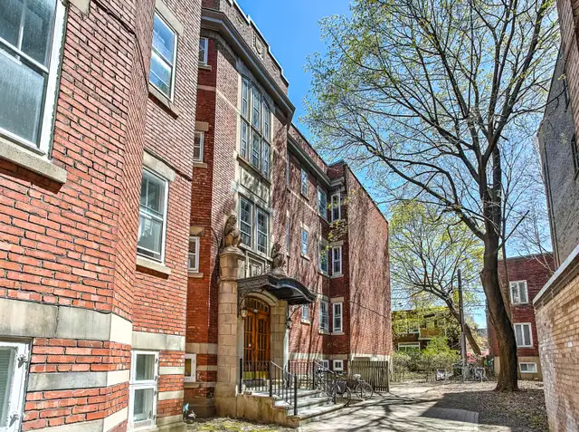 3 chambres dans un édifice patrimonial d'exception — Outremont - Photo 4
