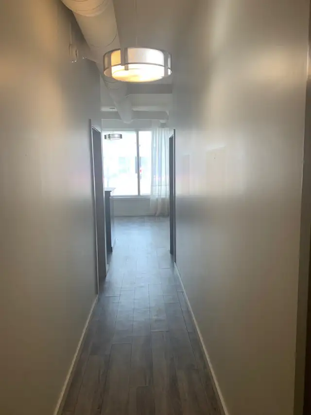 SPACE FOR LEASE: High Traffic & Great Location on 124 Street, Ed - Photo 4