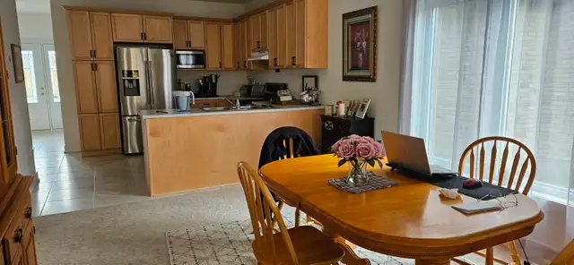 Room for rent in Collingwood May 01 2026 - Photo 2