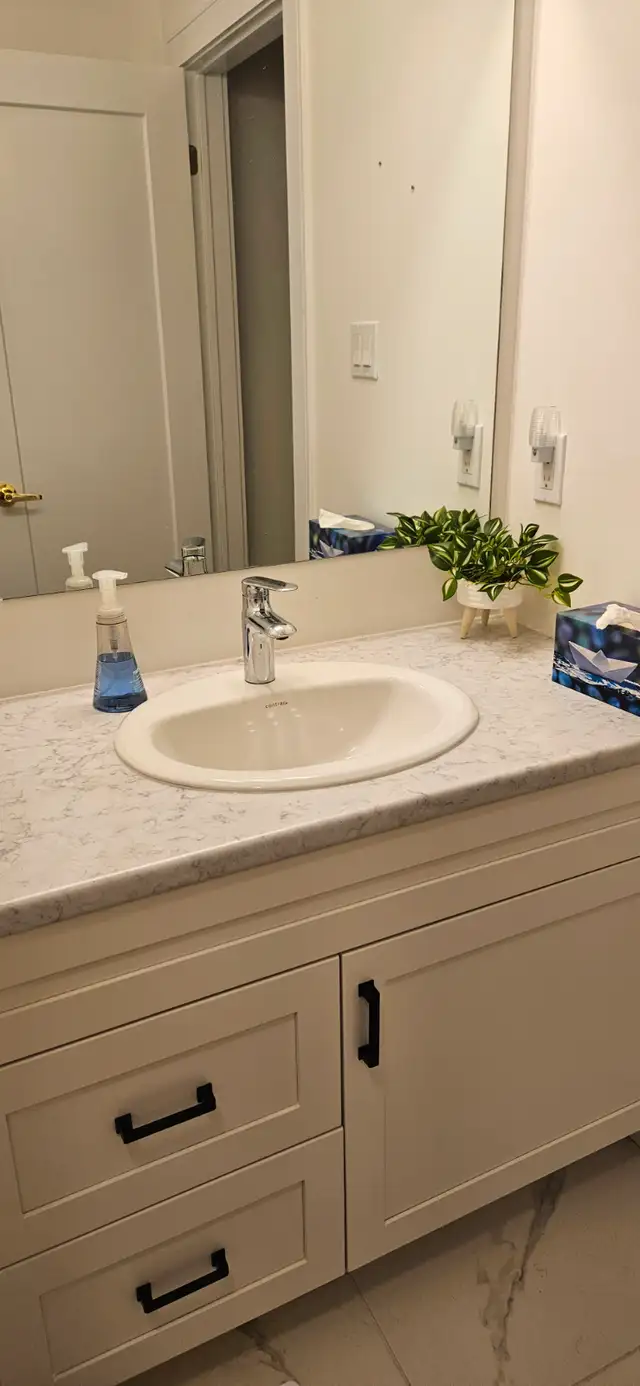 Room for rent in Collingwood May 01 2026 - Photo 4