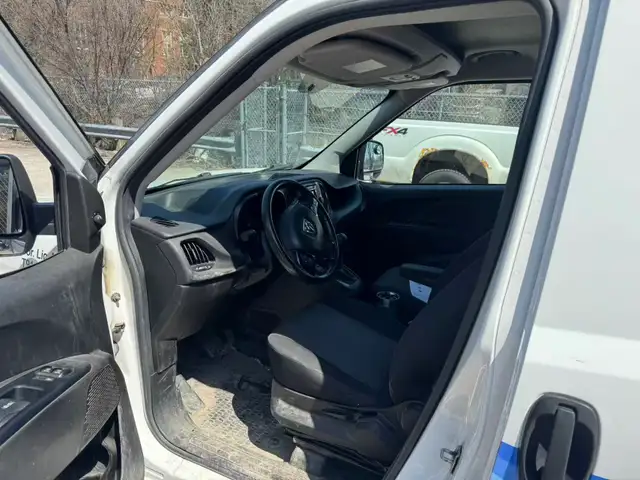 2018 Ram ProMaster City Cargo Van SLT - Photo 6