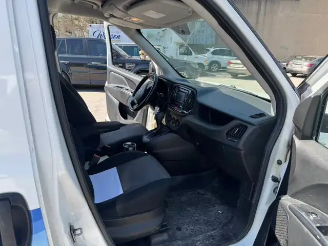 2018 Ram ProMaster City Cargo Van SLT - Photo 7