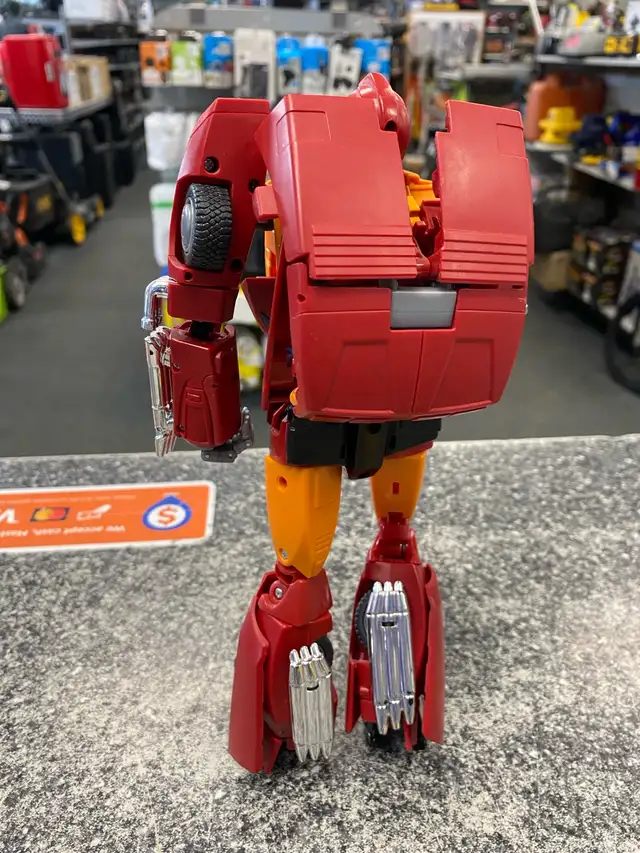 Hasbro 2010 MP-09 Rodimus @ Cashopolis!! - Photo 2