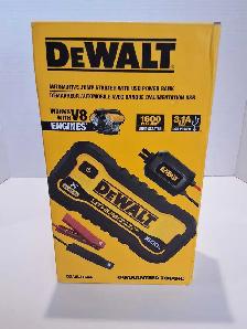 Dewalt DXAELJ16CA Car Battery Booster Jump Starter