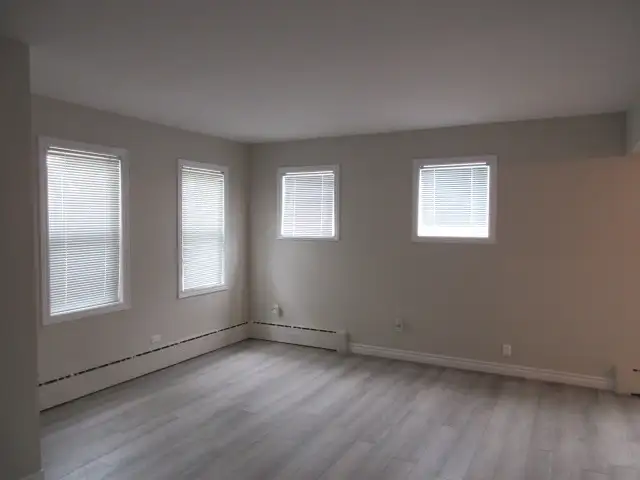 ALL DONE-UP AND READY!  NEAR DOWNTOWN SUDBURY. - Photo 15