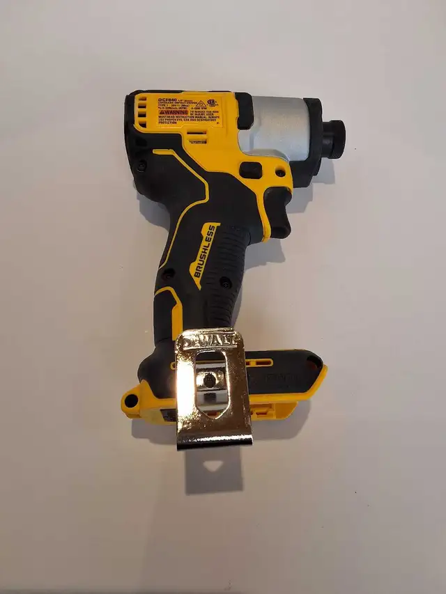 Dewalt DCF840 20V 1/4' Impact Tool Only - Photo 2