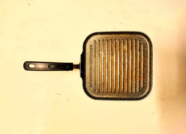 10'' Square Iron Grill Pan With Handle - Photo 5