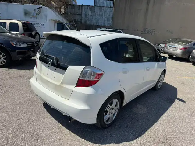 2013 Honda Fit LX - Photo 4