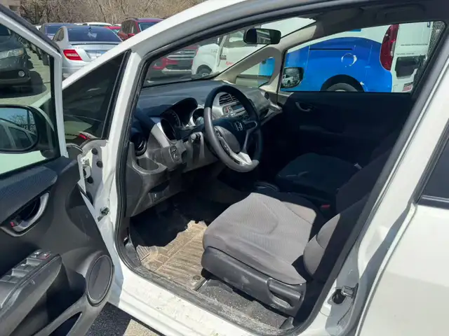 2013 Honda Fit LX - Photo 6