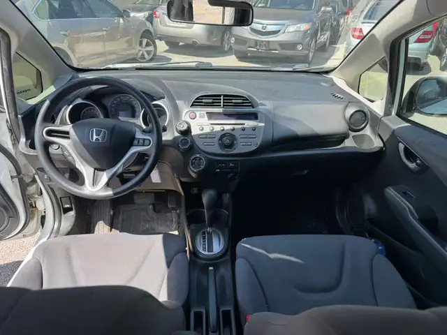 2013 Honda Fit LX - Photo 8