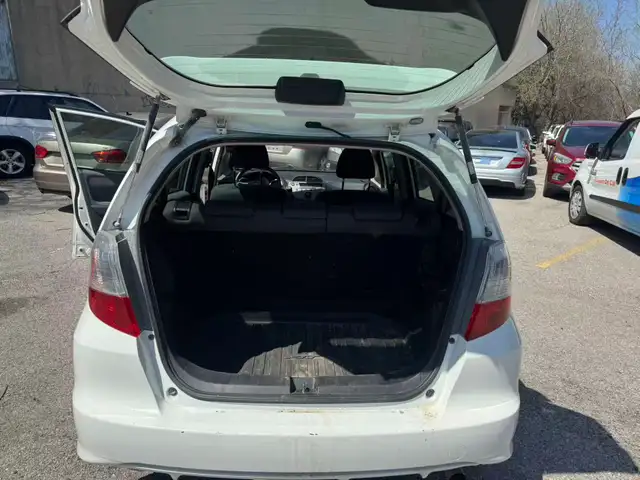 2013 Honda Fit LX - Photo 9